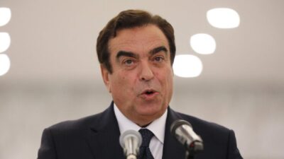 وزير الإعلام يطلب مجدّداً ضمانات سعودية!