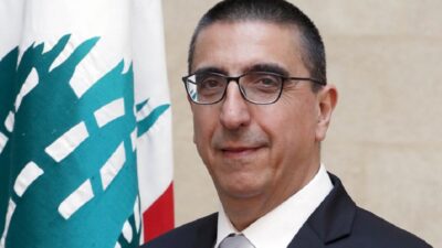 هكتور حجار: “أنا وزير احترموني”!