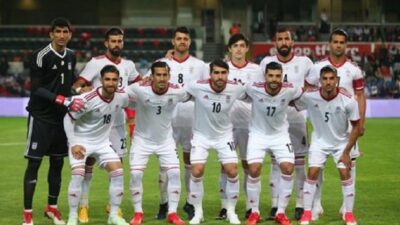 لاعبو منتخب إيران: بعد كل مباراة نغسل ملابسنا ونرتديها!