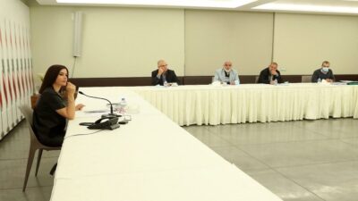 اجتماع في معراب لتأمين الطرق الجبلية بالشتاء