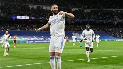 بنزيما يُكرّر إنجازاًَ عمره ربع قرن