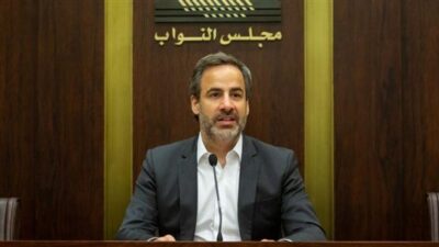معوّض: رفعوا شعارات السيادة وباعوا ورقة الاستقالة إلى الرئيس الفرنسي