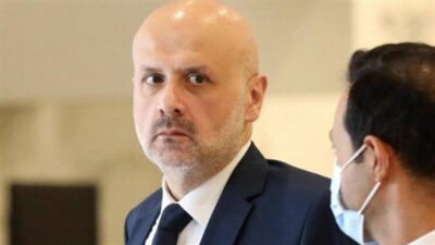 وزير الداخلية للسجناء: “تلقحوا كرمالي!”