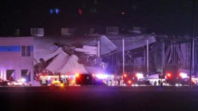إعصار يحاصر عشرات الأشخاص في دار لرعاية المسنين