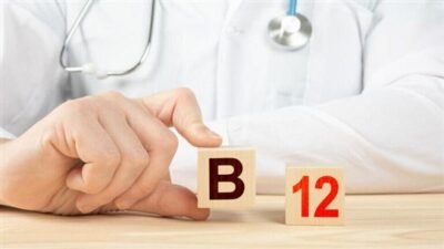 علامة تُنذر بنقص فيتامين B12
