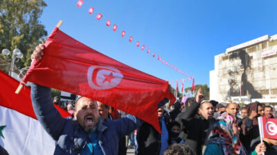 2021 السنة الأصعب اقتصاديّاً في تونس منذ الاستقلال… ومخاوف من “النموذج اللبنانيّ”