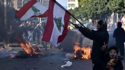 صفقات على حساب لبنان!