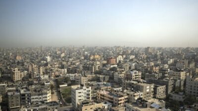 إسرائيل تنوي تخفيف الضغط على قطاع غزة