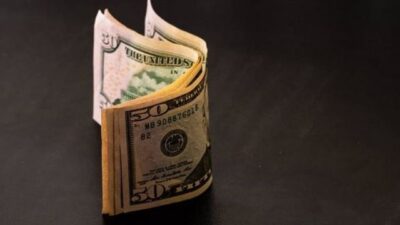 عاجل- إنخفاضٌ “ملحوظ” في دولار السوق السوداء