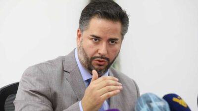 وزير الاقتصاد عرض وسفير رومانيا لتفعيل مجلس الاعمال بين البلدين