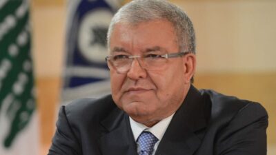 المشنوق: الحزب يختطف لبنان كلّه