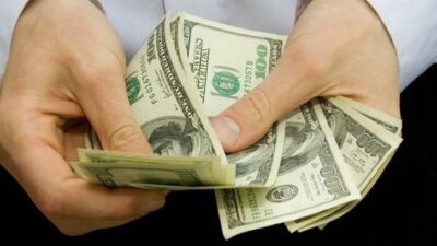 كيفَ أقفل دولار السوق السوداء مساء اليوم؟