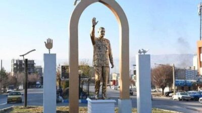 حرق تمثال سليماني في إيران بعد ساعات من نصبه
