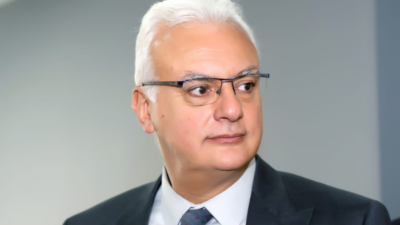 القرم سيقدم إلى وزير المالية رقمين حول موازنة وزارة الاتصالات