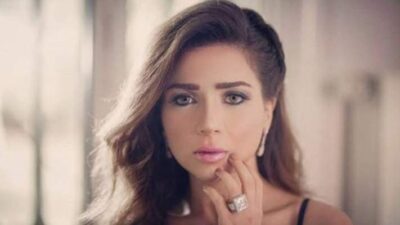 مي عز الدين تحتفل برأس السنة بأبشع طريقة.. وهذا ما حصل معها