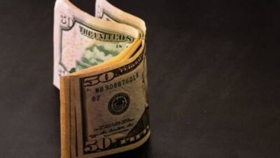 إنخفاضٌ جديد في سعر دولار “صيرفة”