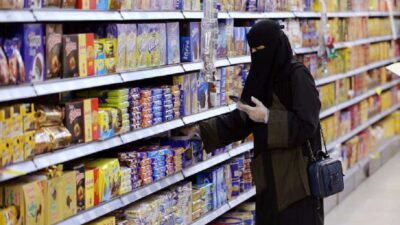 السعودية.. 100 ألف ريال عقوبة لمخالفي إجراءات كورونا