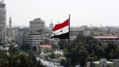 سوريا تسلم العراق 50 متهما بالانتماء إلى “داعش”