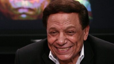 ماكيير” مصري يثير الجدل بتصريح عن عادل إمام ويصفه بـ”إله”