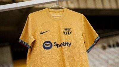 الذهبية الأوليمبية تزين القميص الثاني لبرشلونة