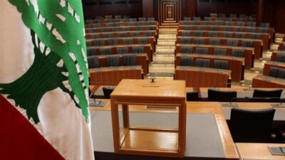أقلية “حديدية” تدير البرلمان في مواجهة أكثريات متناثرة