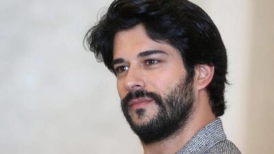 بوراك أوزجيفيت يخطف قلوب المتابعين بآخر إطلالاته مع طائره