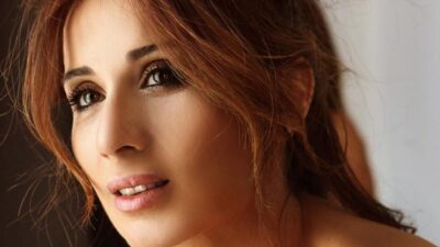 بالصورة.. كارين رزق الله للمرأة: الحرية قوة مش نقص!
