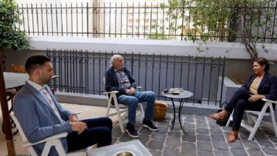 جنبلاط يعرض التطورات مع غريو وسفير باكستان