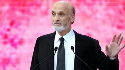 جعجع: “الله يقطعن ويقطع ساعتن”!