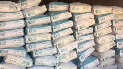 وزارة الصناعة تُحدّد سقف سعر مبيع طن الترابة