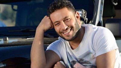 معجبة جميلة تُنسي زياد برجي كلمات أغنيته على المسرح