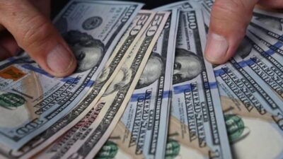 كيف اقفل سعر صرف دولار السوق السوداء مساء اليوم؟
