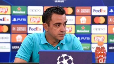 مدرب برشلونة: نحلم بالتتويج بلقب دوري الأبطال