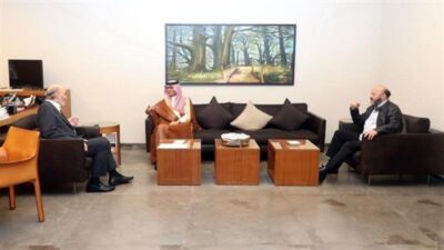 البخاري في معراب.. وجعجع: لدينا المقومات للإنقاذ وهي تتطلّب رجالاتها