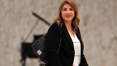 لهذا السبب نجم تعلّق تغريداتها السياسية!