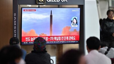 كوريا الشماليّة تطلق صاروخين جديدين وترسل 12 مقاتلة للتحليق