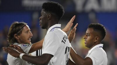 مودريتش ينضم إلى قائمة مميزة في ريال مدريد