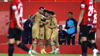 برشلونة يتصدّر الدوري الإسباني لأول مرة منذ 833 يوماً