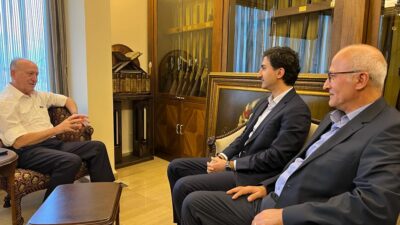 ريفي يهنئ الدكتور بكري على إنجازه:: رفعت إسم طرابلس عاليا