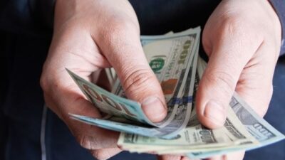 سعر دولار السوق السوداء صباح اليوم