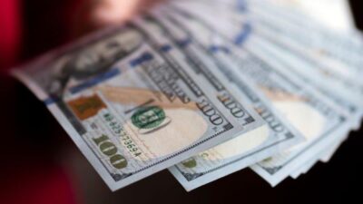 سعرُ دولار السوق السوداء صباح اليوم