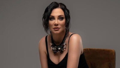 سلاف فواخرجي بصورة من طفولتها.. هل تغيرت ملامحها؟