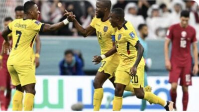 أول تعليق لقائد منتخب قطر بعد الهزيمة