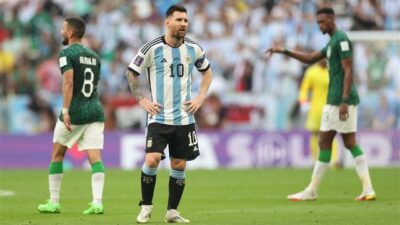 هجوم “عنيف” لـ صحف الأرجنتين على لاعبيها