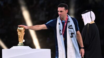 الاتحاد الأرجنتيني يحسم مصير سكالوني مع أبطال العالم