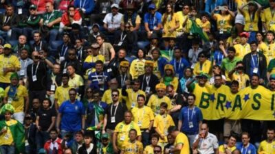 لاعب برازيلي يُطلّق زوجته.. والسبب مباريات كأس العالم