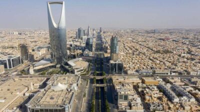 السعودية تبيع سندات بـ 10 مليارات دولار على 3 شرائح