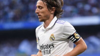 الهلال ينافس النصر على ضم مودريتش