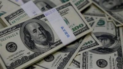 يواصل سعر صرف الدولار الأميركي مقابل الليرة اللبنانية في السوق السوداء ارتفاعه