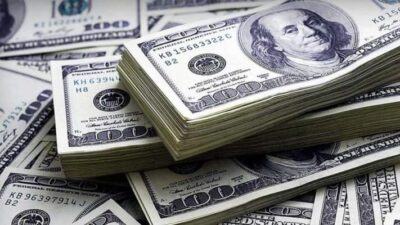 سعر صرف الدولار في السوق السوداء يتجاوز عتبة الـ73 الف ليرة